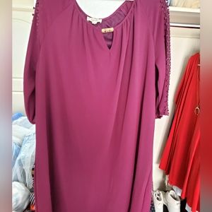 Burgundy flowy dress with sleeves